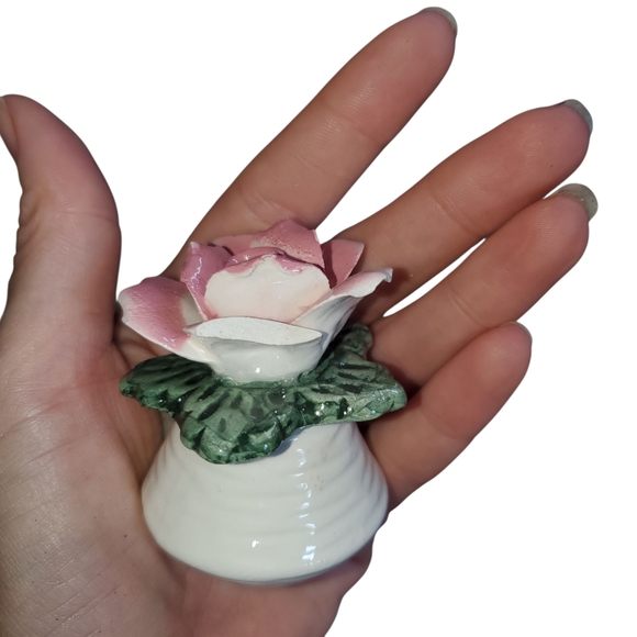 Vintage Flower Salt And Pepper Sets - Picture 2 of 3